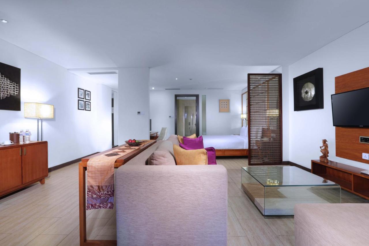 Lv8 Resort Hotel Canggu  Exterior photo