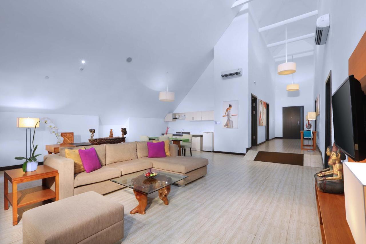 Lv8 Resort Hotel Canggu  Exterior photo